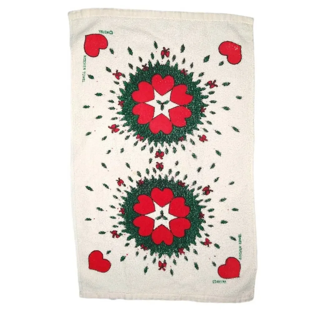 Vintage Christmas Towel Red Green Hearts Wreath Mandala Kitchen Dish hand face